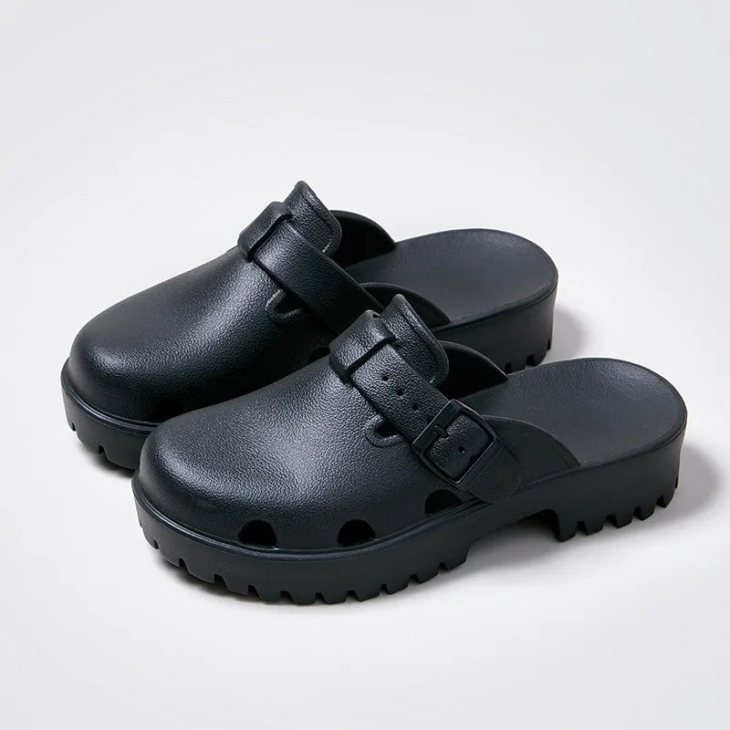 Breathable Clogs with Thick Sole black