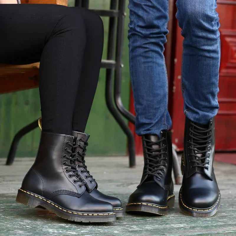 Comfortable & Stylish Classic Boots - Unisex black2