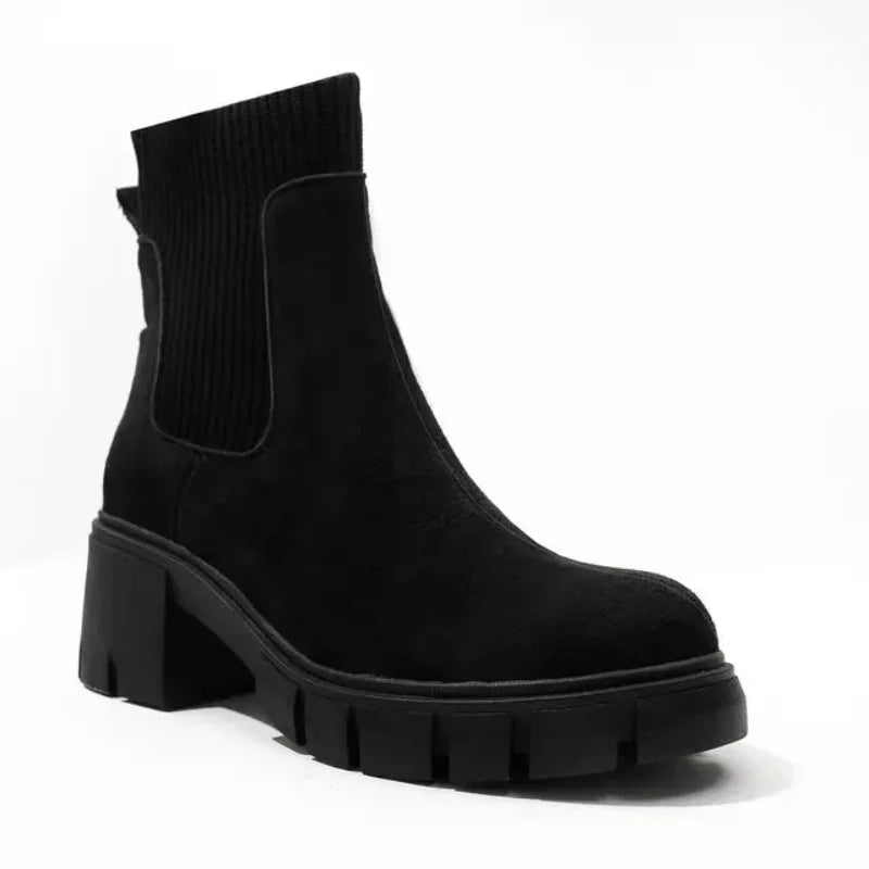 Comfortable Suede Chelsea Boots black