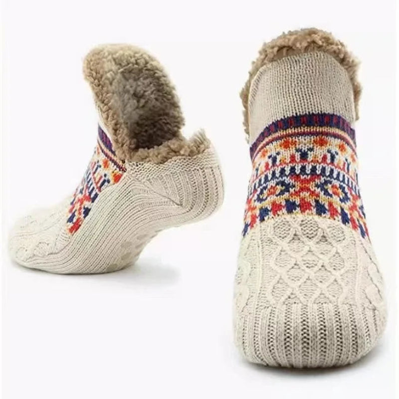 Non-Slip & Cozy Socks with Faux Fur Lining - Unisex white
