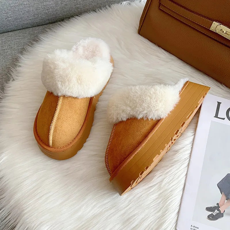 Pantoufles en fourrure stylisées pour femme brown1