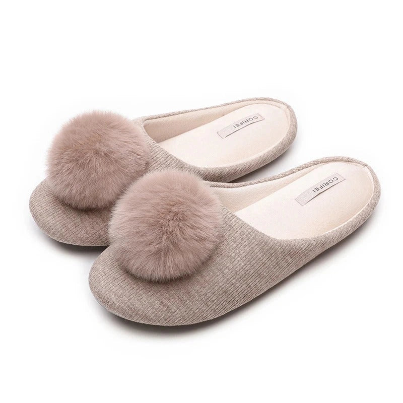 Soft & Cozy Indoor Slippers beige