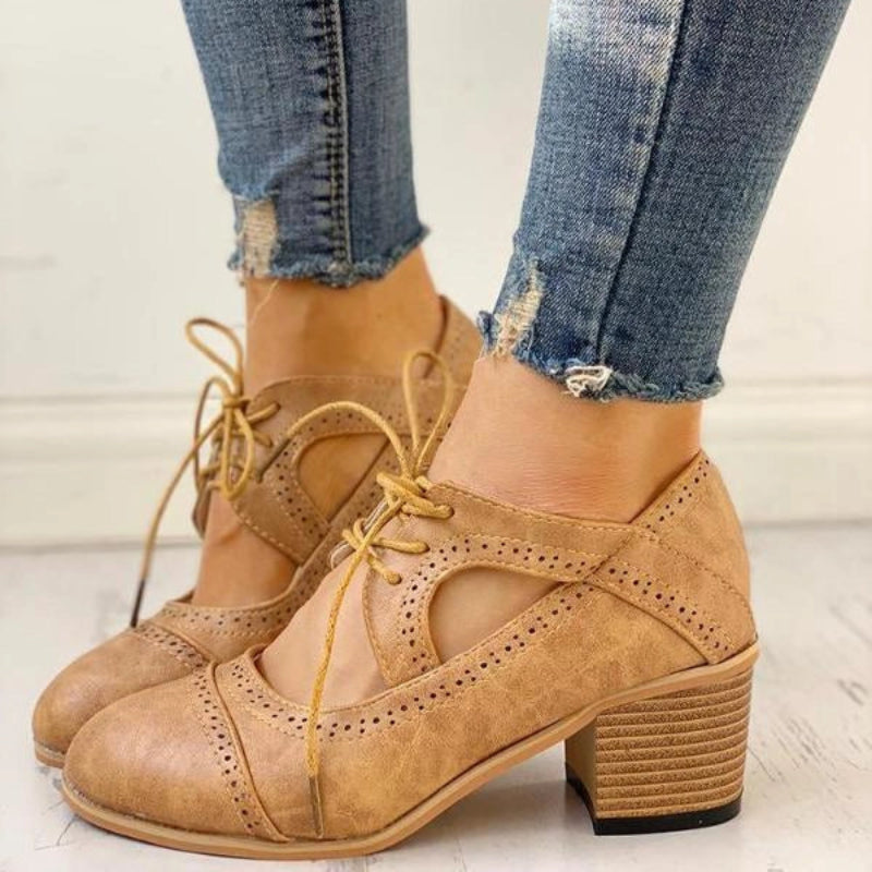 Vintage & Breathable Lace-Up Block Heels beige1