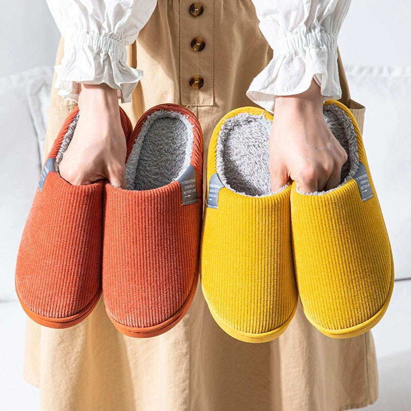 Warm & Anti-Slip Indoor Slippers with Fleece Lining - Unisex 1