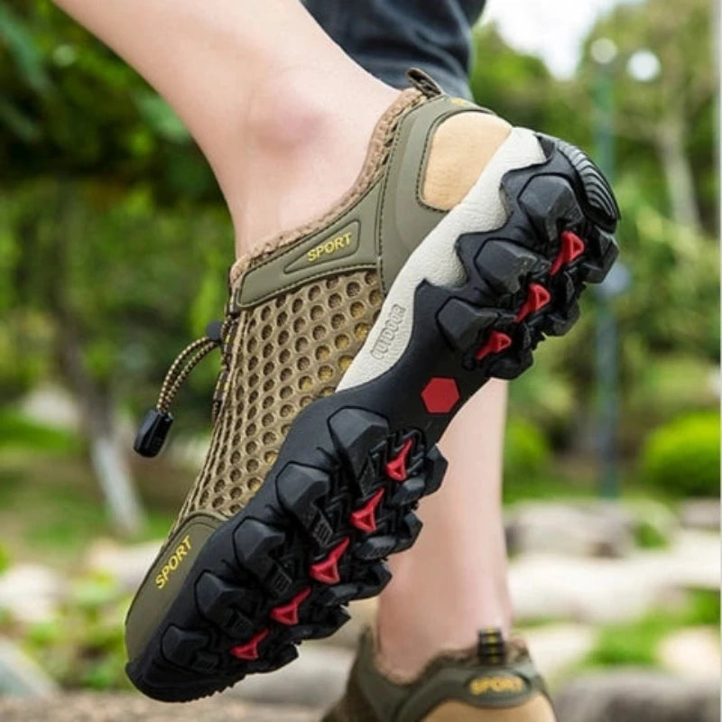 lightweight-breathable-hiking-sneakers brown1